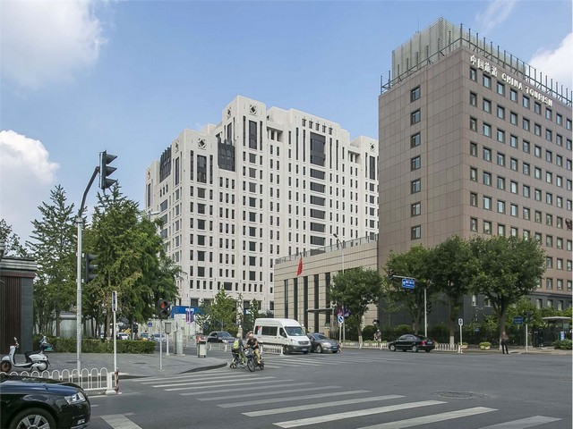 南通漳年发铆接机